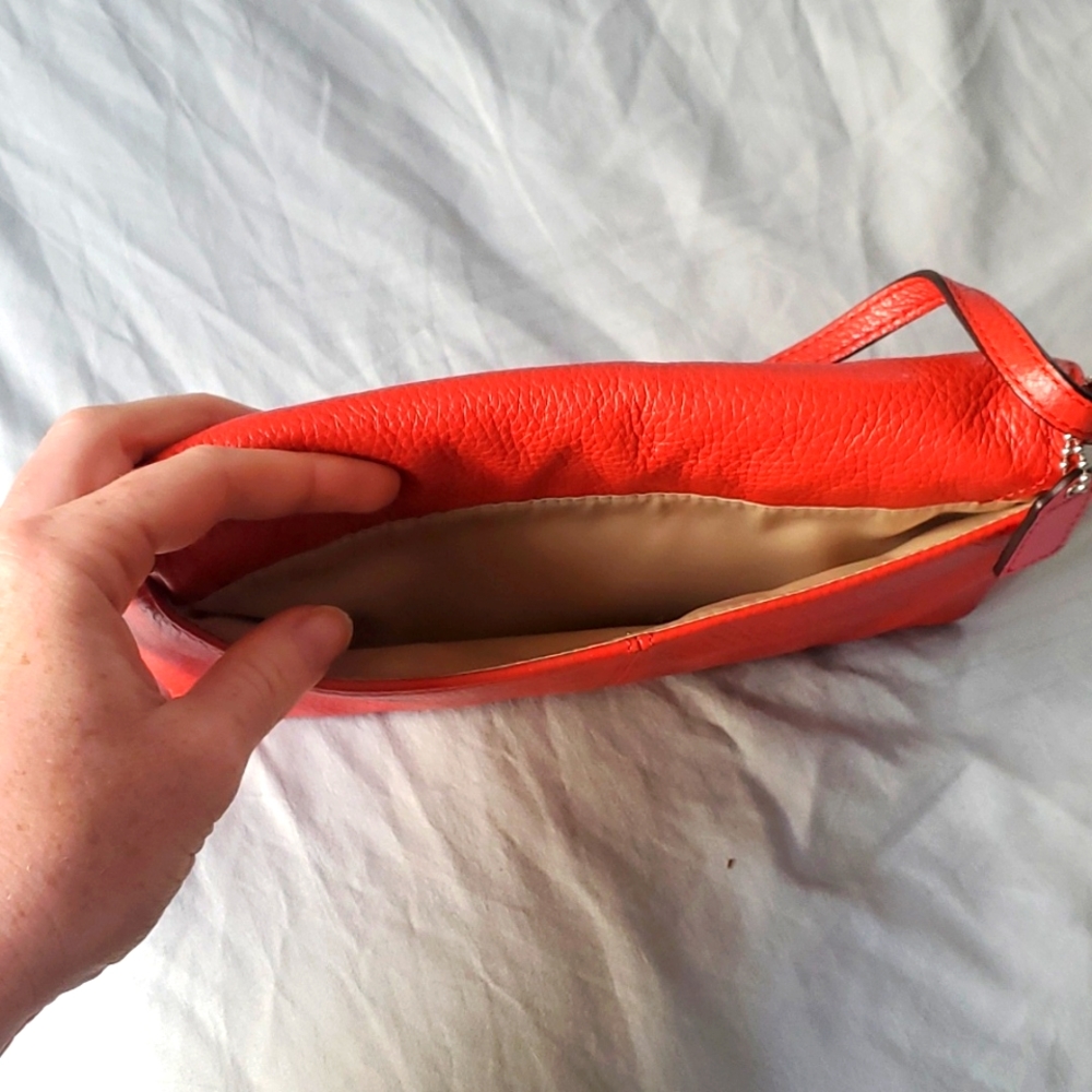 Coach clutch bag - Picture 3 of 3